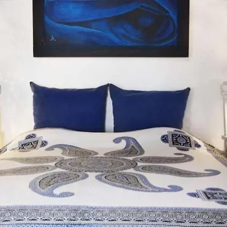 Sleeps 2 Wifi Appartamento Uga